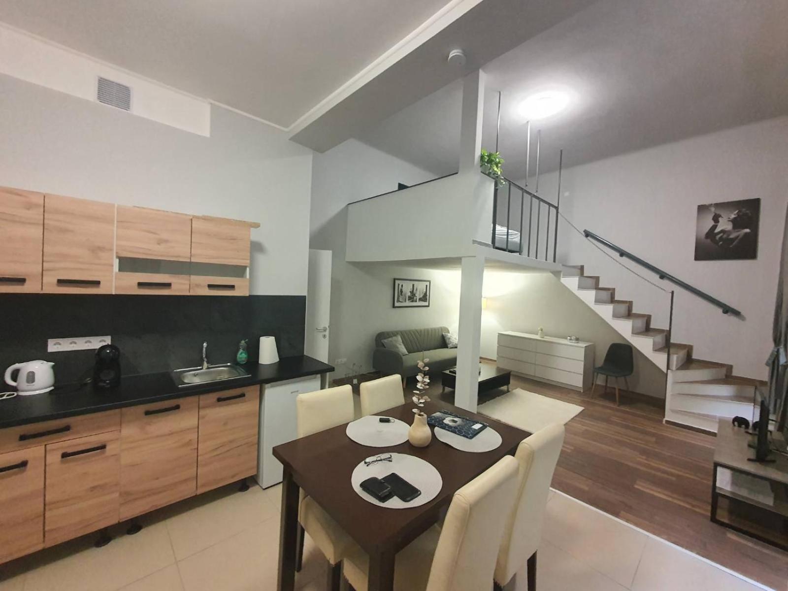 Cute Downtown Apartment 布达佩斯 外观 照片